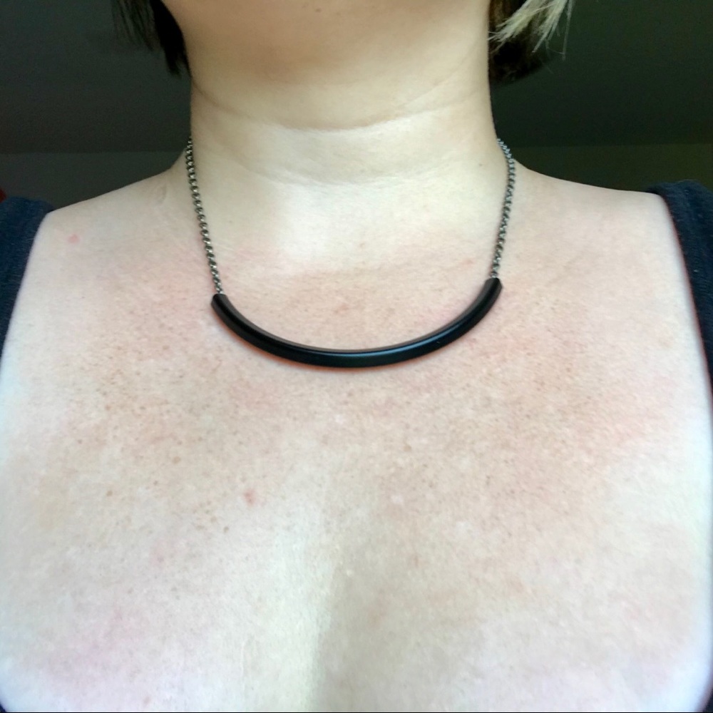 Simple, Chunky Necklace - Picture 2 of 3